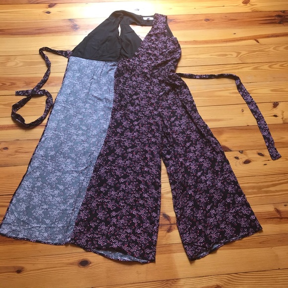 JACK by BB Dakota Floral Wrap Jumpsuit, EUC, 4 - Picture 14 of 16